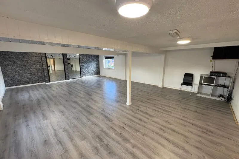 Apartment For Auction