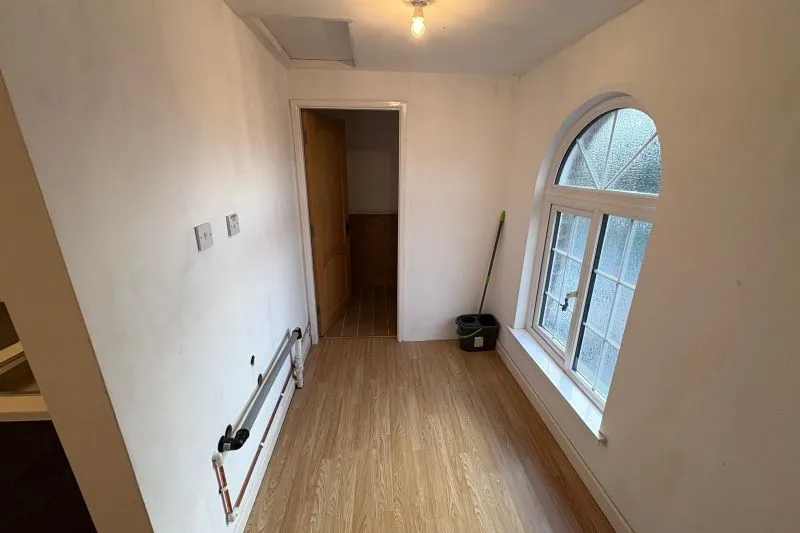 Apartment For Auction