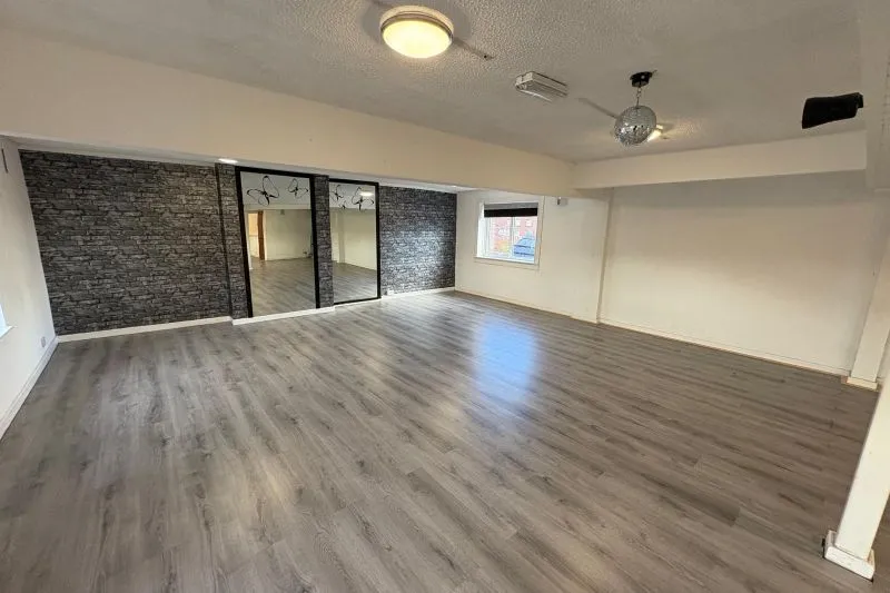 Apartment For Auction