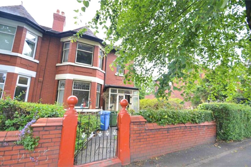 3 bed Semi-Detached House For Auction
