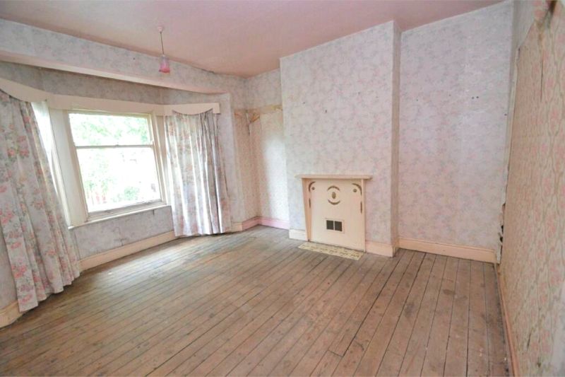 3 bed Semi-Detached House For Auction