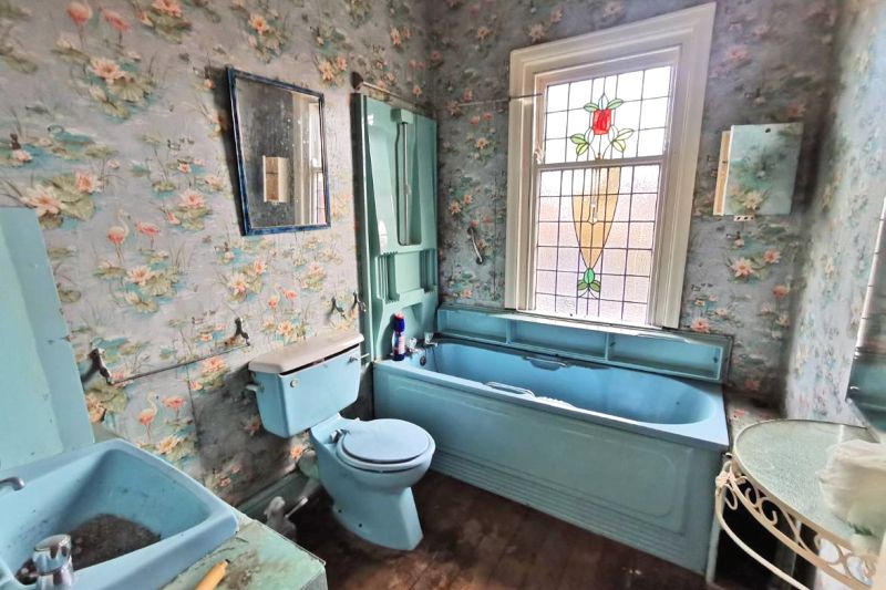 3 bed Semi-Detached House For Auction