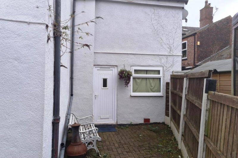 3 bed Detached House For Auction
