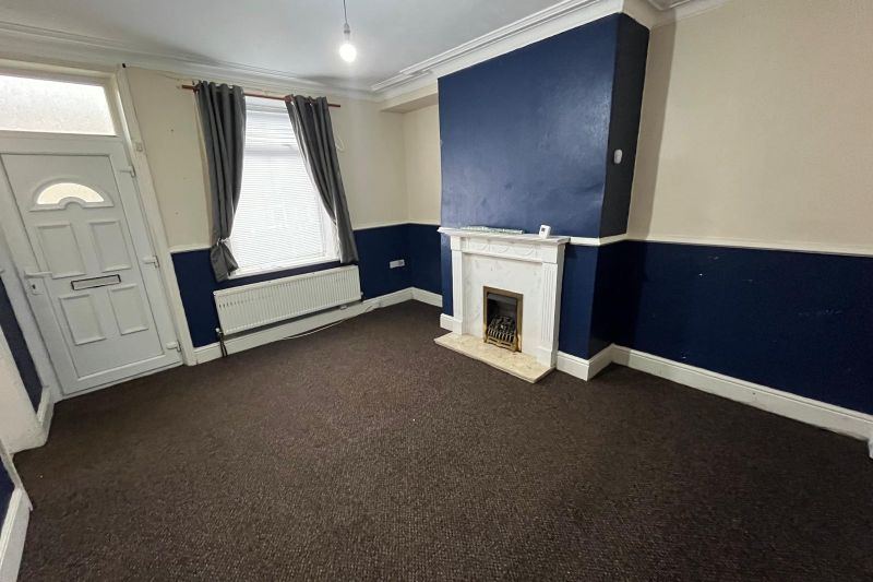 3 bed Terraced House For Auction