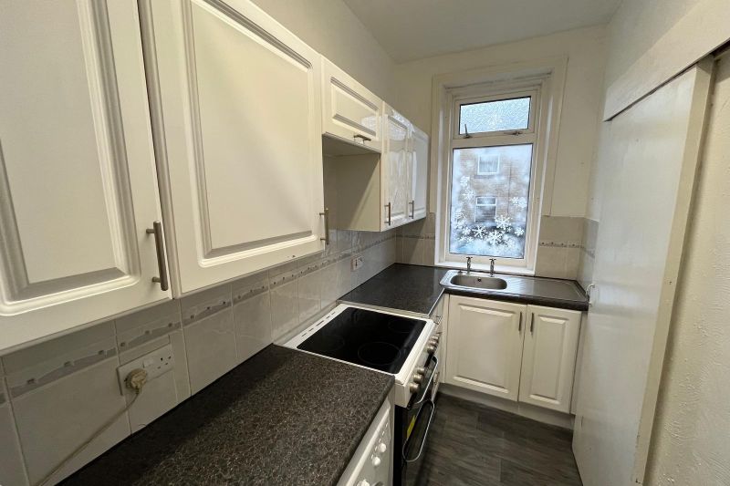 3 bed Terraced House For Auction