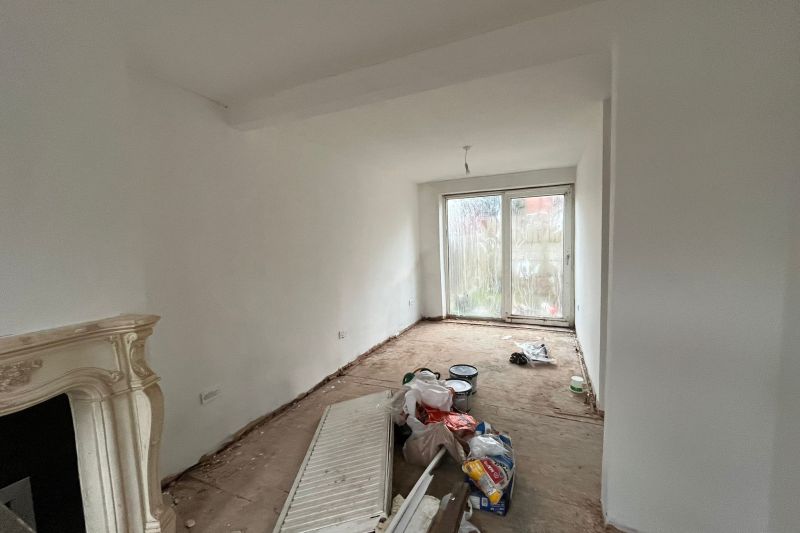 3 bed Semi-Detached House For Auction