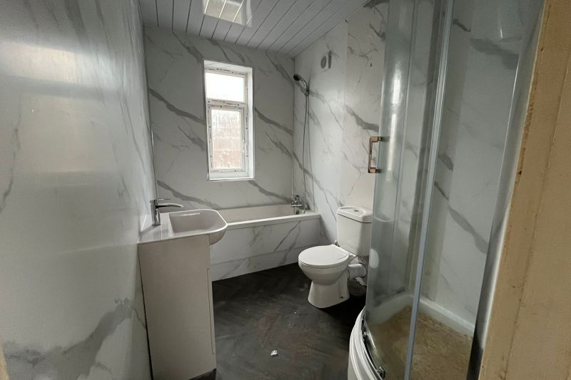 3 bed Semi-Detached House For Auction