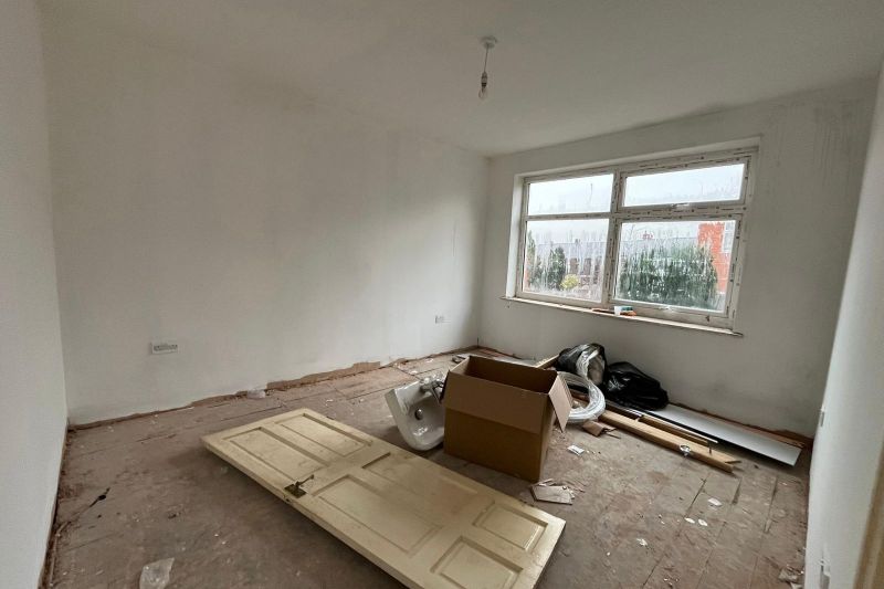 3 bed Semi-Detached House For Auction