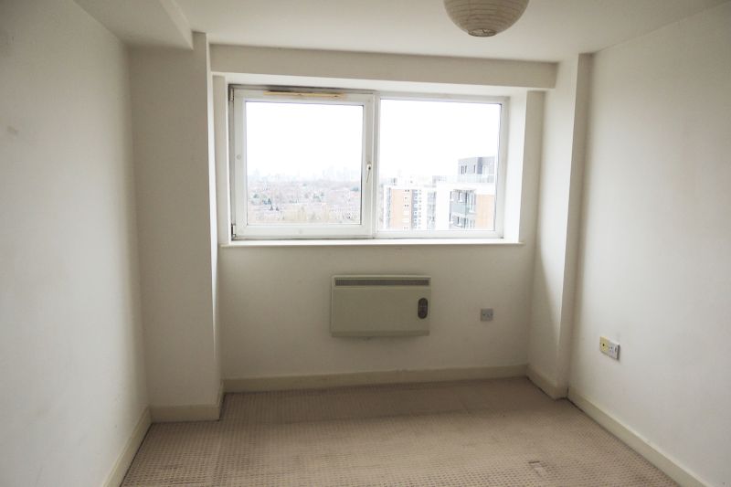2 bed Apartment For Auction