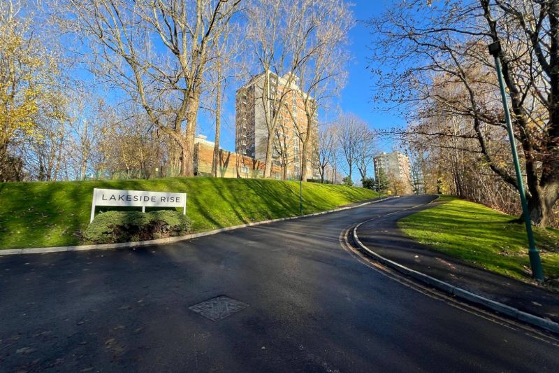 2 bed Duplex Apartment For Auction