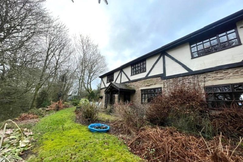 4 bed Detached Cottage For Auction
