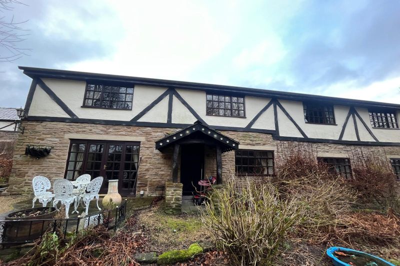 4 bed Detached Cottage For Auction