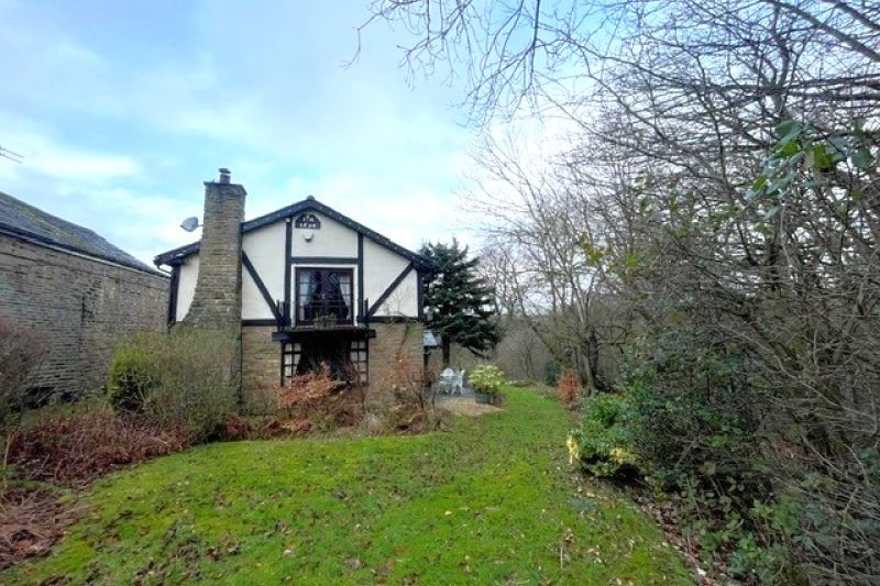 4 bed Detached Cottage For Auction