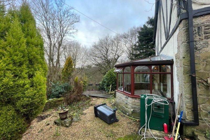 4 bed Detached Cottage For Auction