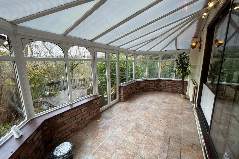 4 bed Detached Cottage For Auction