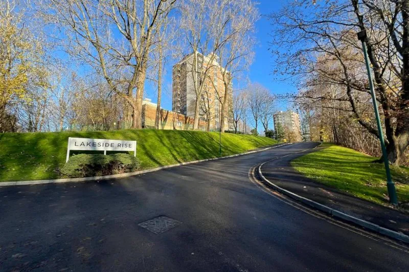 2 bed Apartment For Auction