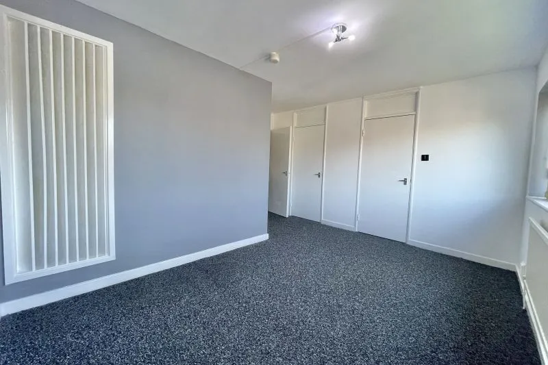 1 bed Apartment For Auction
