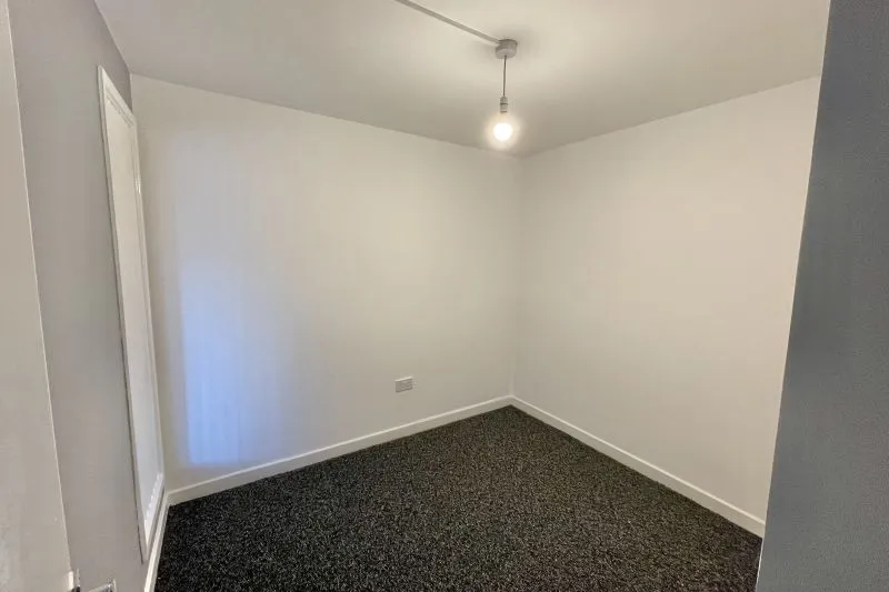 1 bed Apartment For Auction