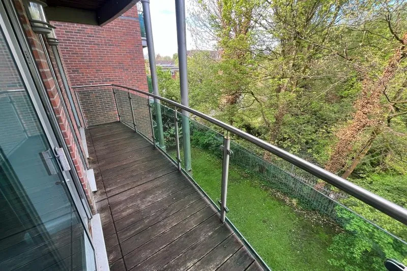 2 bed Apartment For Auction