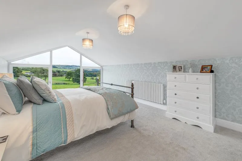 4 bed Detached House For Auction