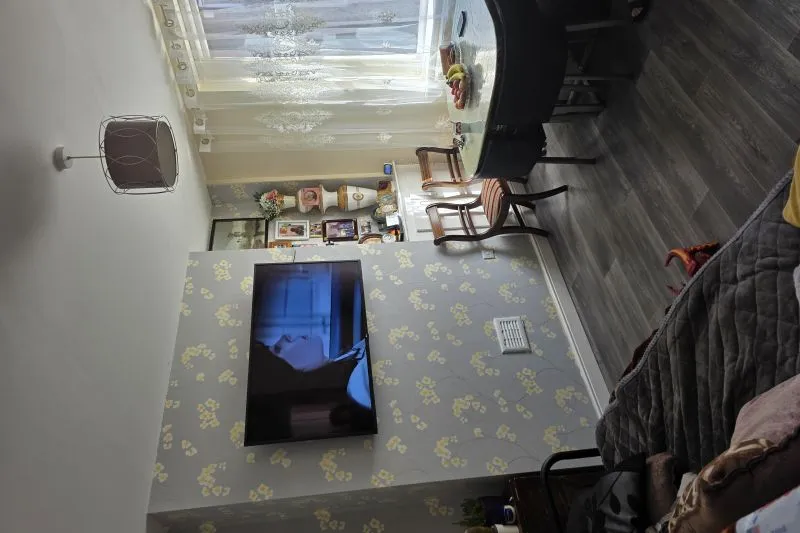 2 bed Terraced House For Auction