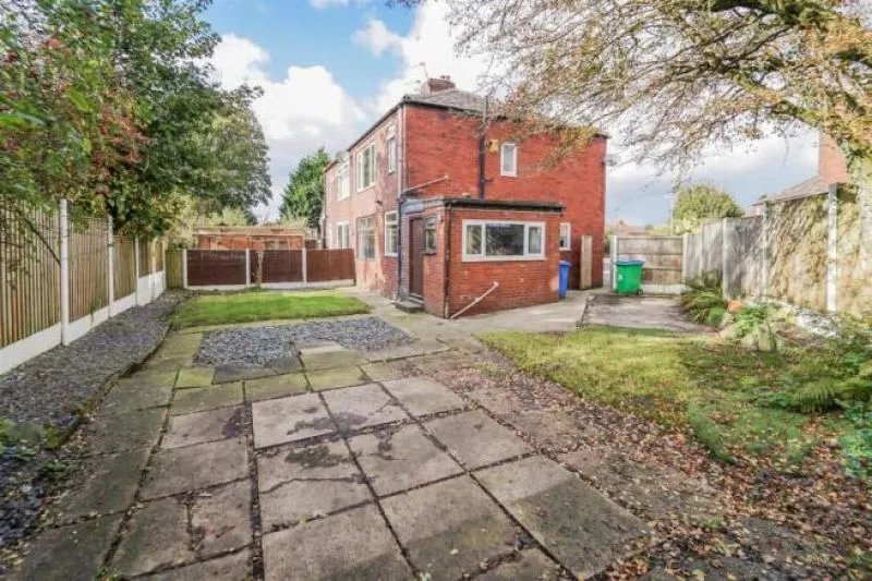 3 bed Semi-Detached House For Auction