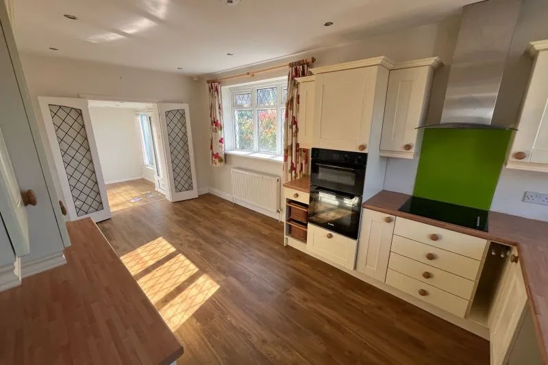 2 bed Detached Bungalow For Auction