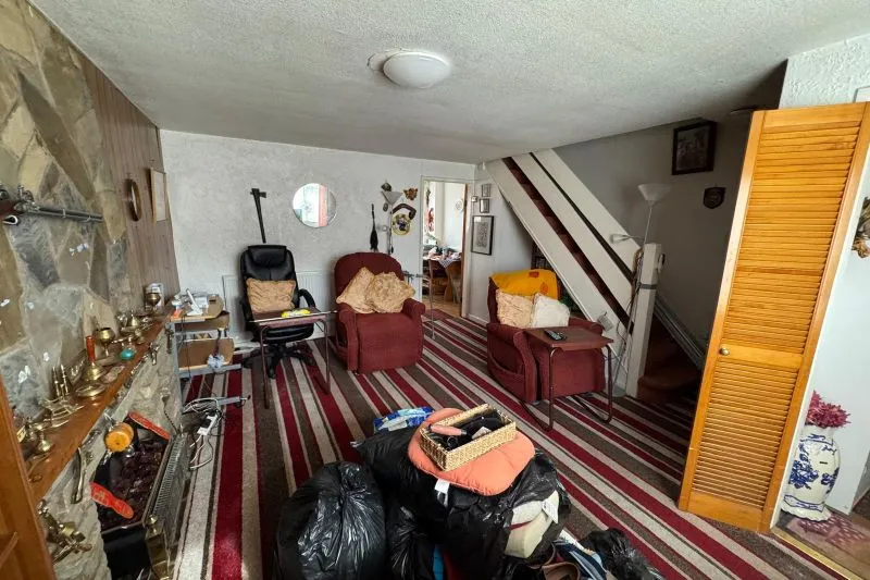 3 bed Terraced House For Auction