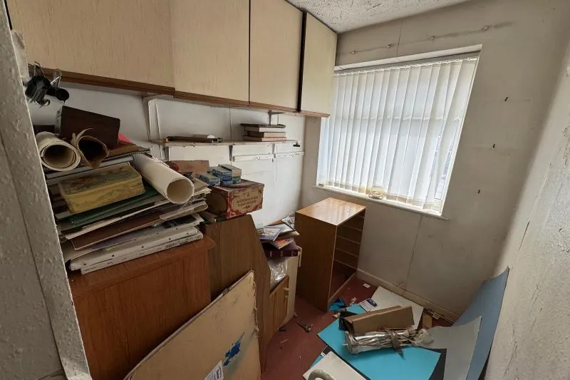 3 bed Terraced House For Auction