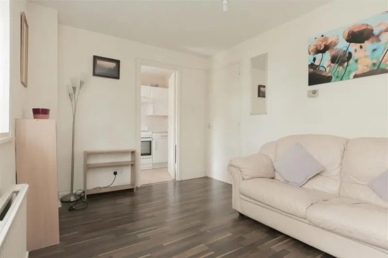 1 bed Apartment For Auction