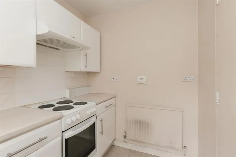 1 bed Apartment For Auction
