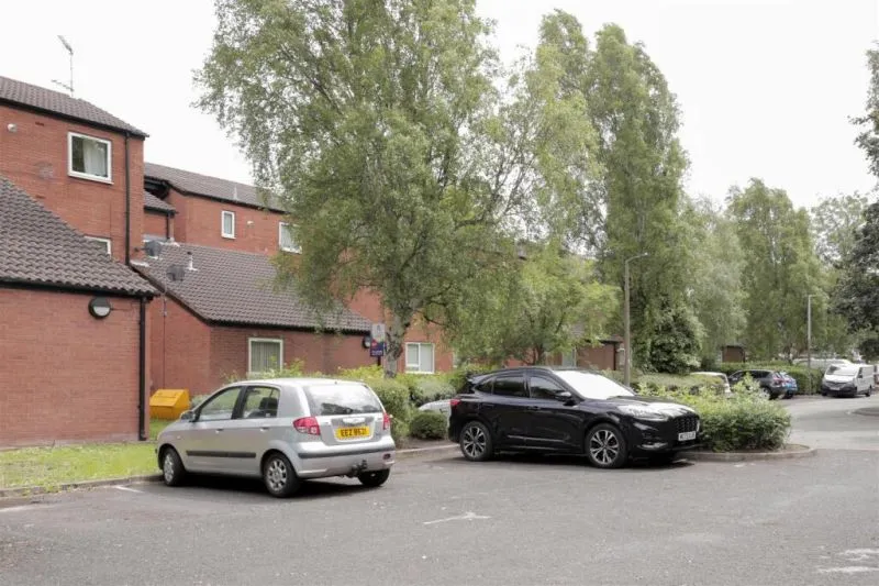 1 bed Apartment For Auction