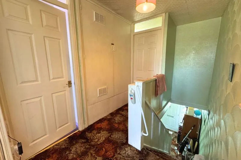 2 bed End Terrace House For Auction