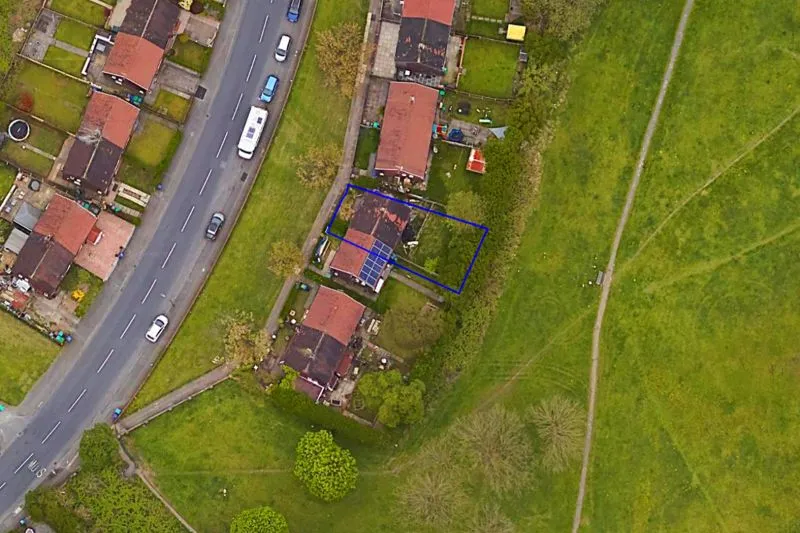 2 bed Semi-Detached House For Auction