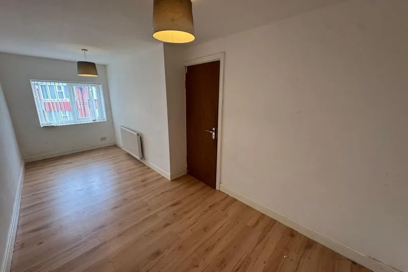 4 bed Block of Flats For Auction