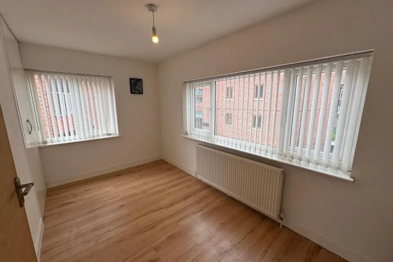 4 bed Block of Flats For Auction