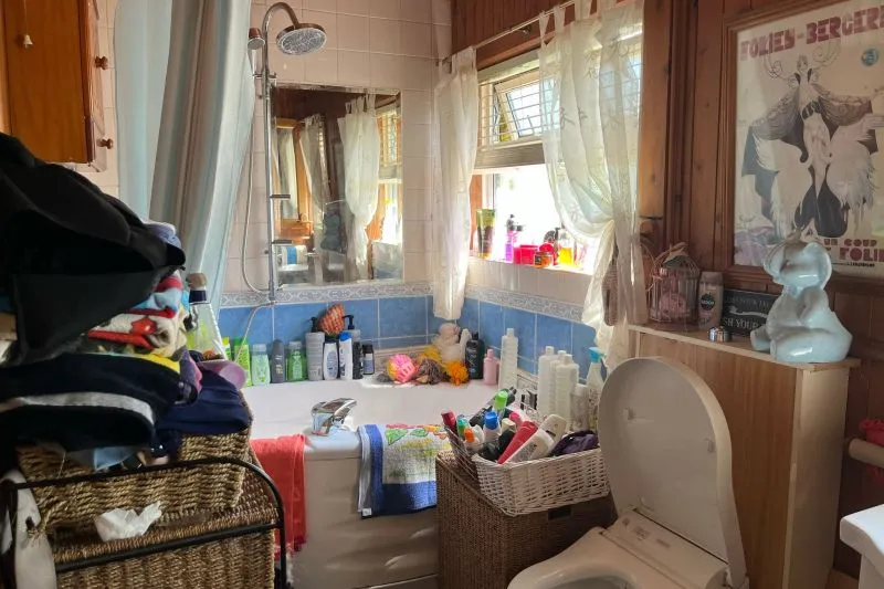 3 bed End Terrace House For Auction