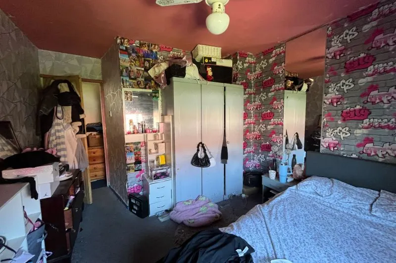 3 bed End Terrace House For Auction