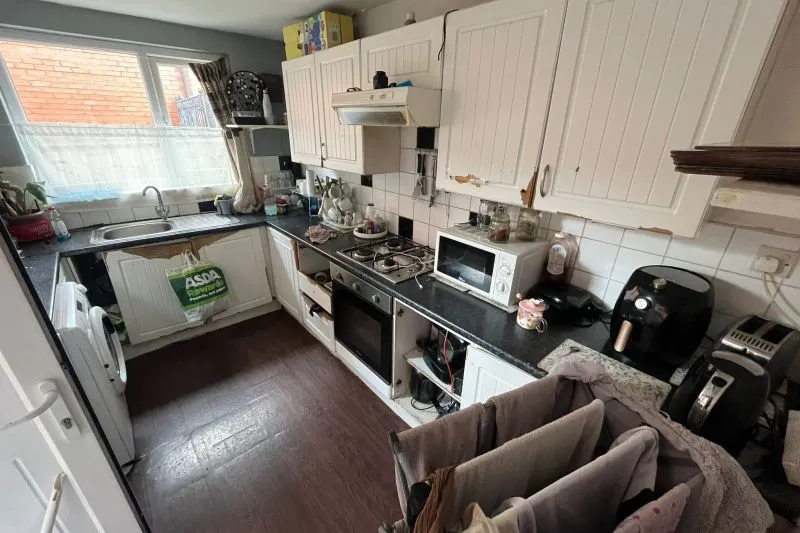 3 bed End Terrace House For Auction