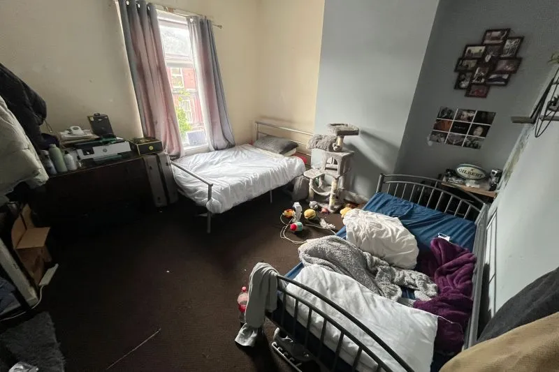3 bed End Terrace House For Auction