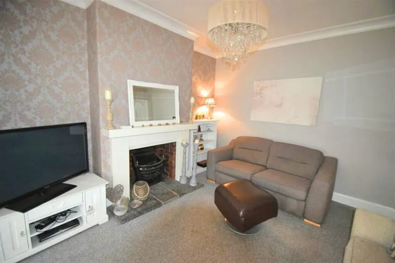 3 bed Semi-Detached House For Auction