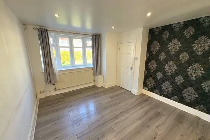 3 bed Semi-Detached House For Auction