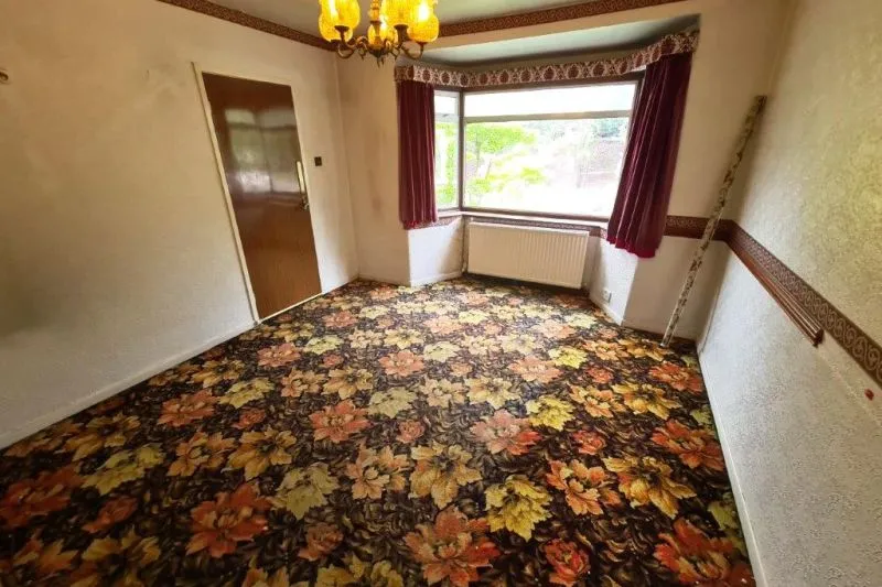 3 bed Semi-Detached House For Auction