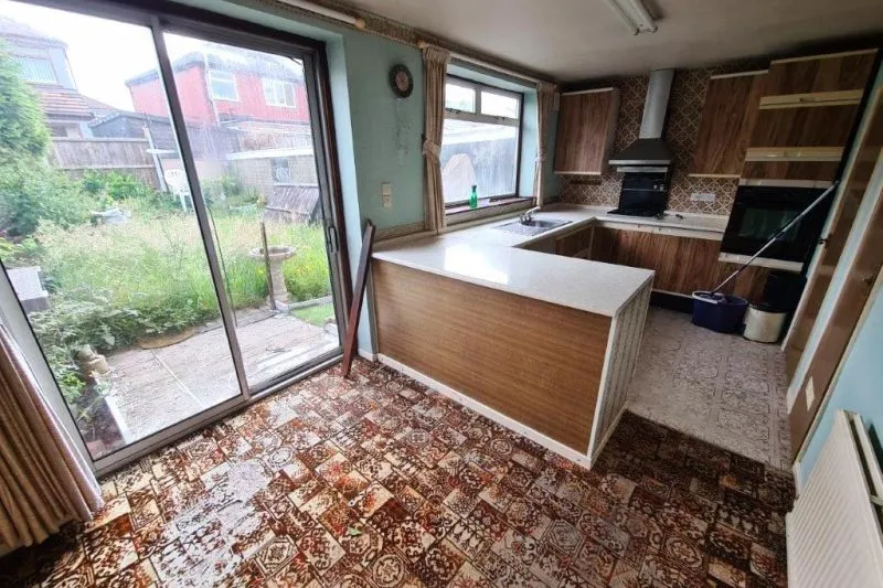 3 bed Semi-Detached House For Auction