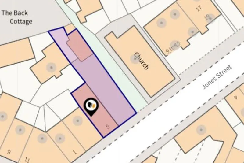 2 bed End Terrace House For Auction