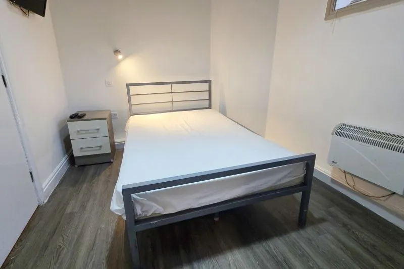 1 bed Apartment For Auction