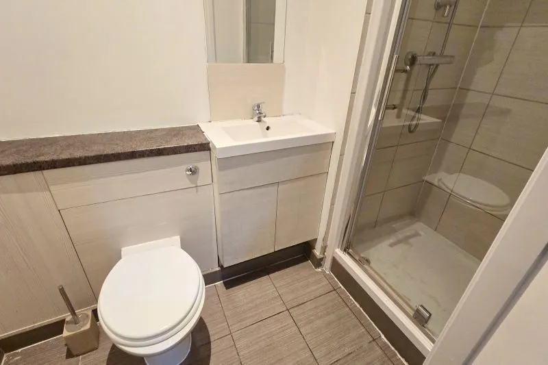 1 bed Apartment For Auction