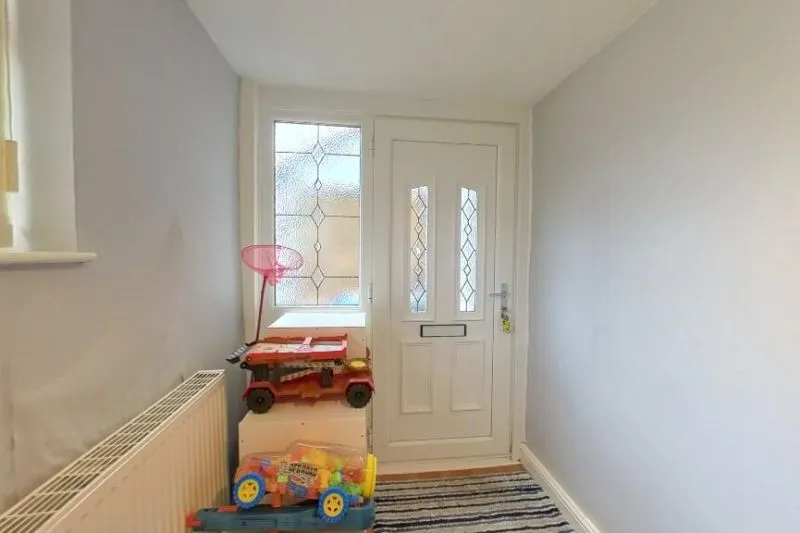 3 bed End Terrace House For Auction