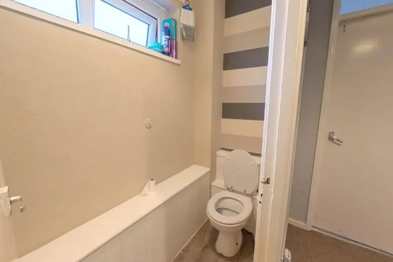 3 bed End Terrace House For Auction