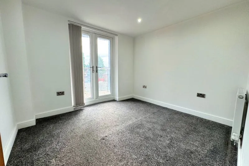 11 bed Block of Flats For Auction